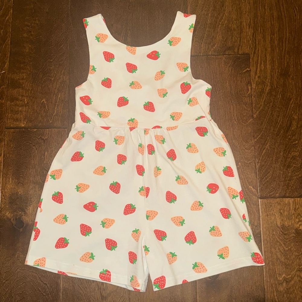 NWOT Posh Pickle Strawberry Romper - 6 price is firm